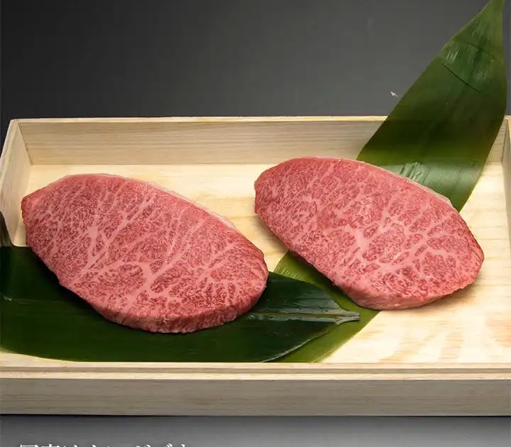 Miyazakigyu ichibo (rump cap) steaks, a yakiniku favorite